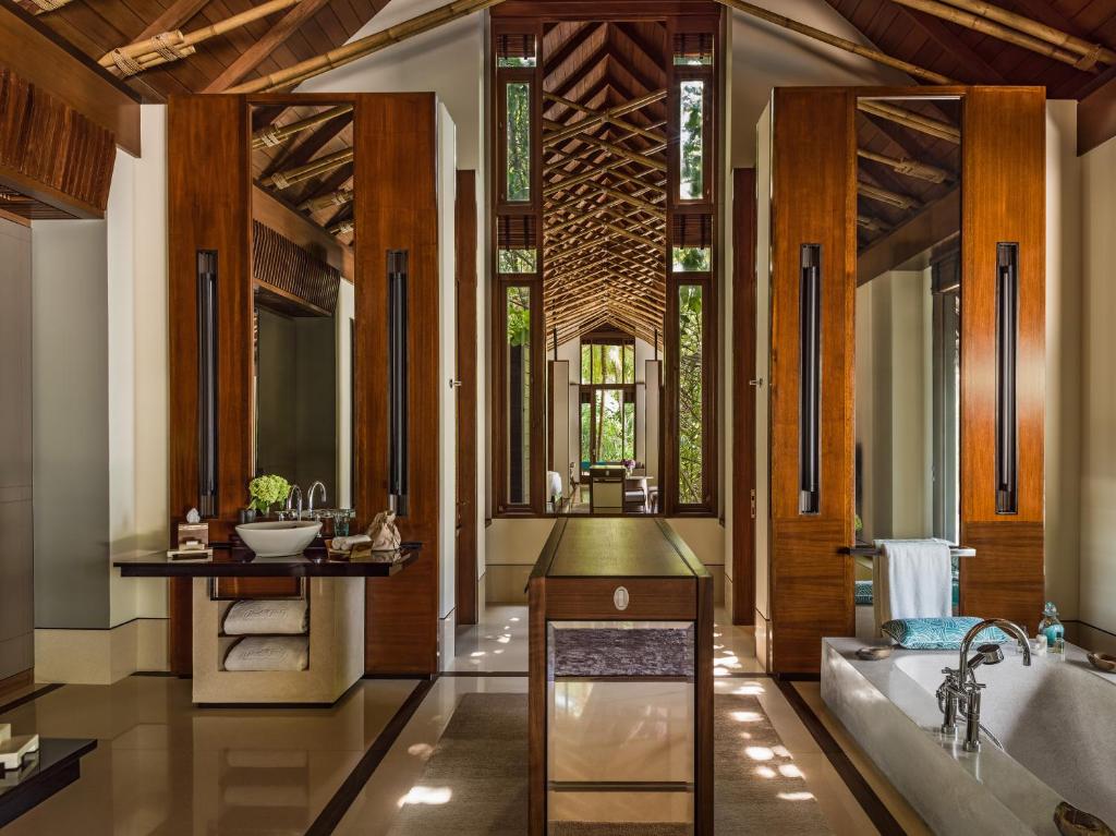 One & Only Reethi Rah